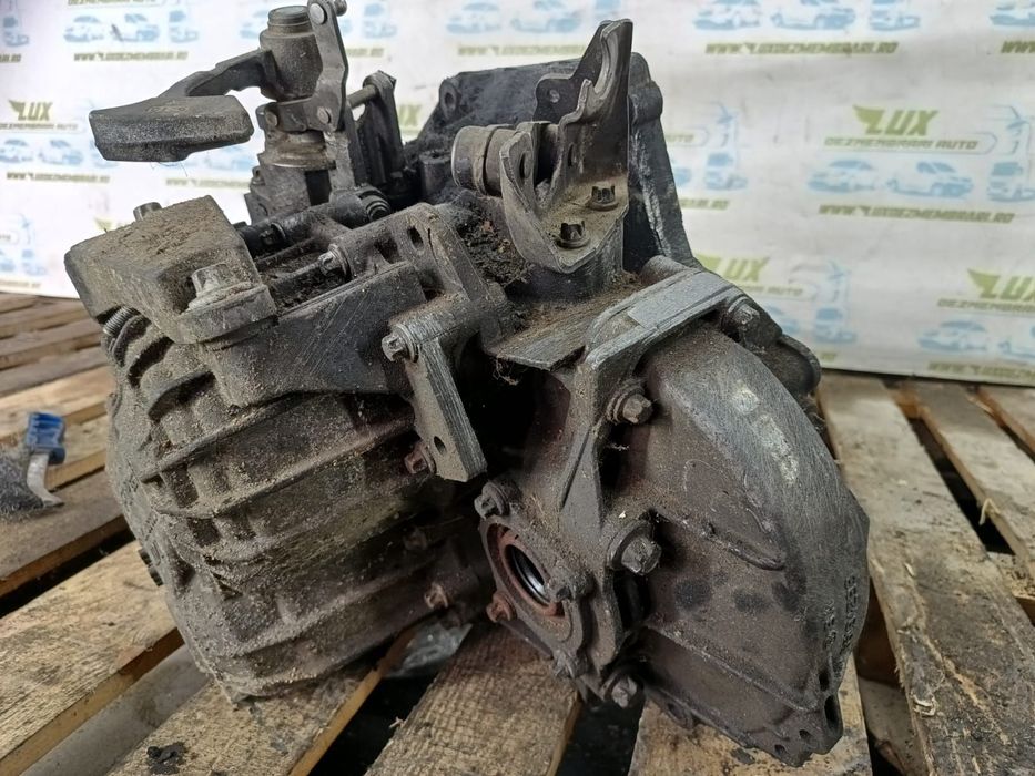 Cutie de viteze manuala 5 trepte 1.6 tdi KFK Audi A1 8X [2010 - 2014]