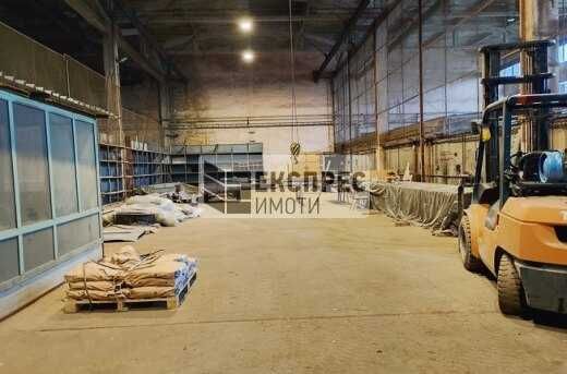 Склад , в района на ЗПЗ