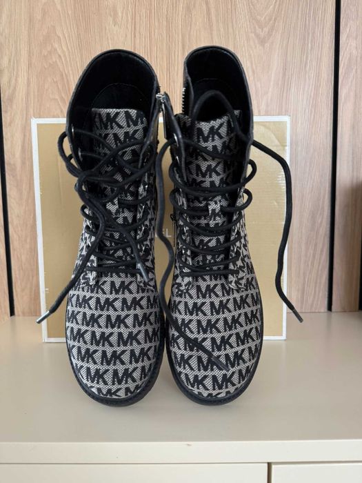 нови оригинални боти МК