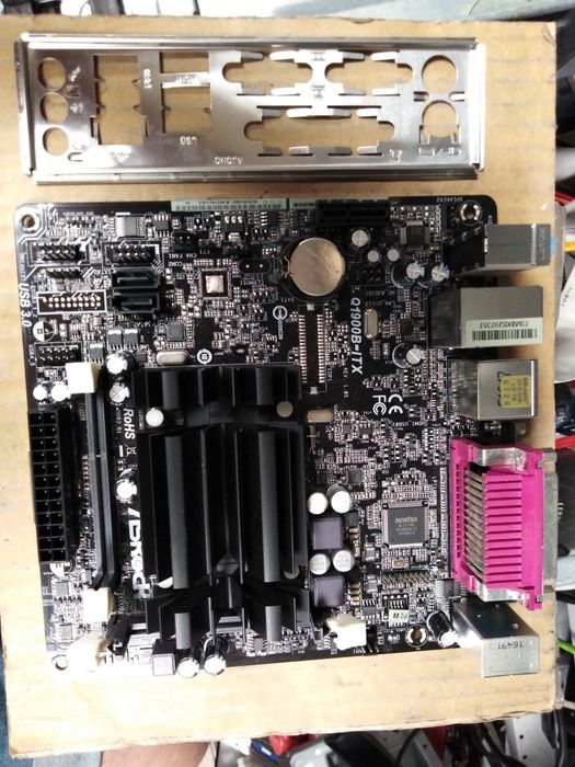 Дънна платка ASRock Q1900B-ITX