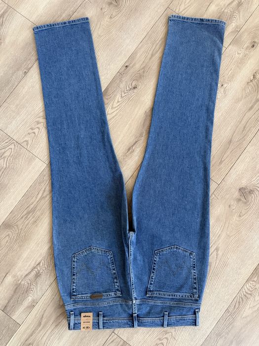 Blugi WRANGLER Reg Fit Albastru Barbati | Marime 38 x 34 (Talie 96 cm)