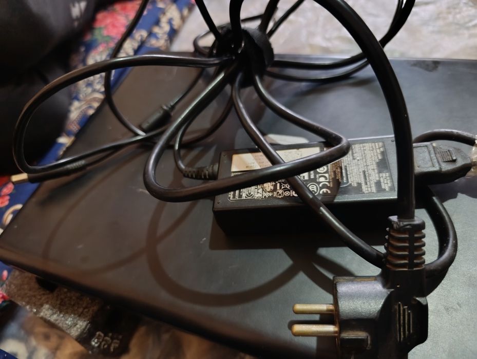 Office ishlari uchun arzon noutbook