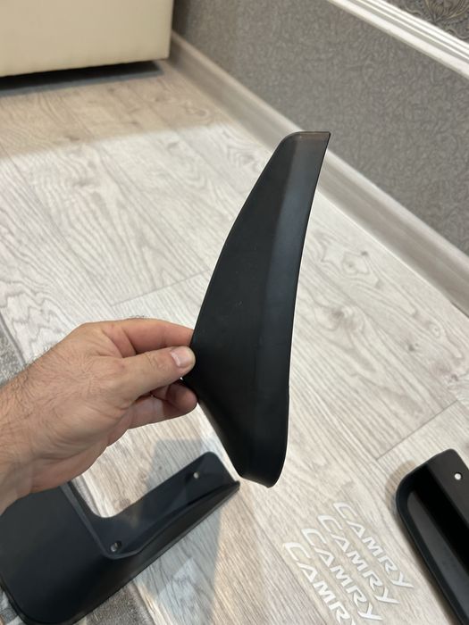 Брезговик на Камри