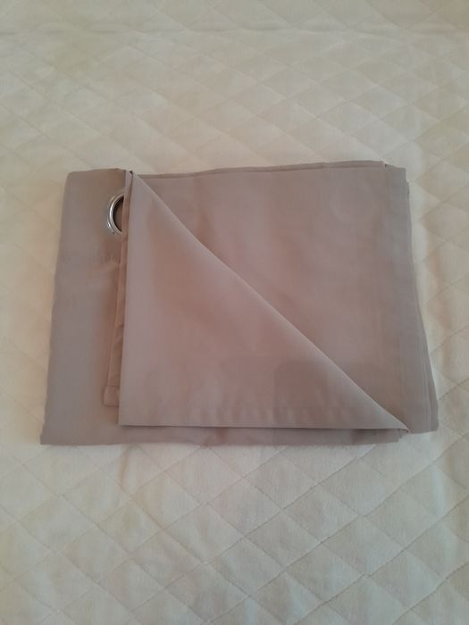 Продам шторы на кухню.