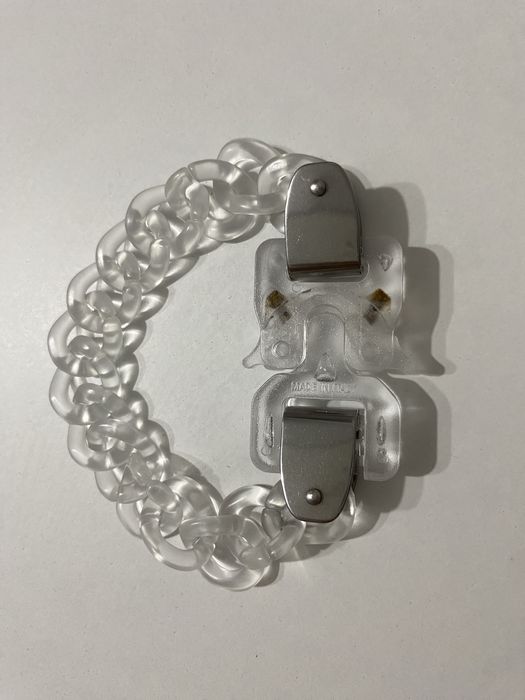 Продам браслет Alyx