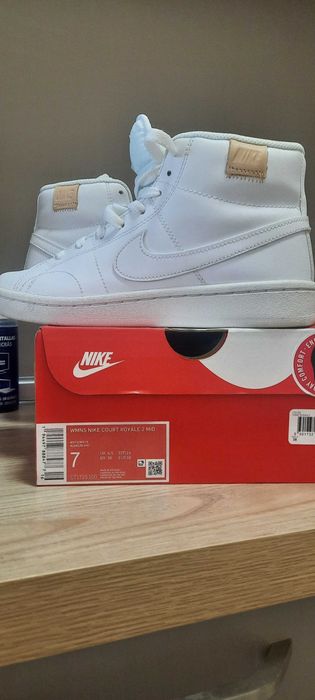 Маратонки nike court