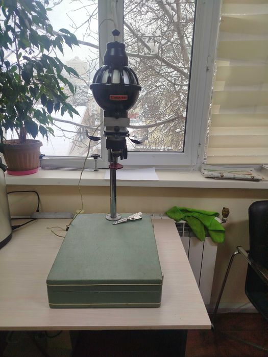 Продам фотоувеличитель УПА 5М б/у