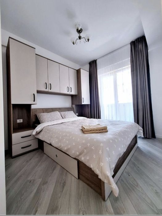 De inchiriat apartament 3 camere Radauti centru