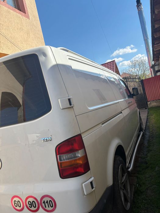 VOLKSWAGEN Transporter 2009 — imagine 3