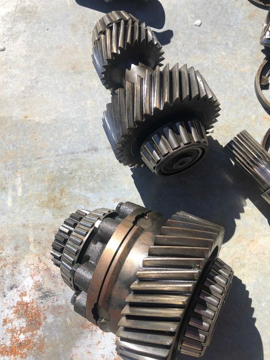 Г класа, G class  части за раздатка и заден диференциал.