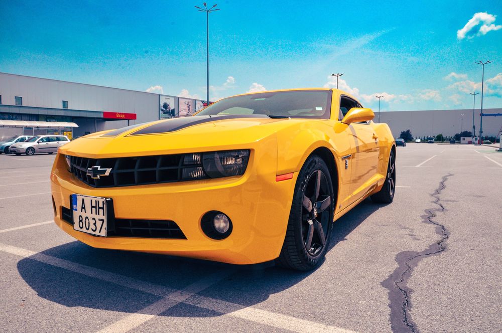 Bumblebee Camaro - кола за бал
