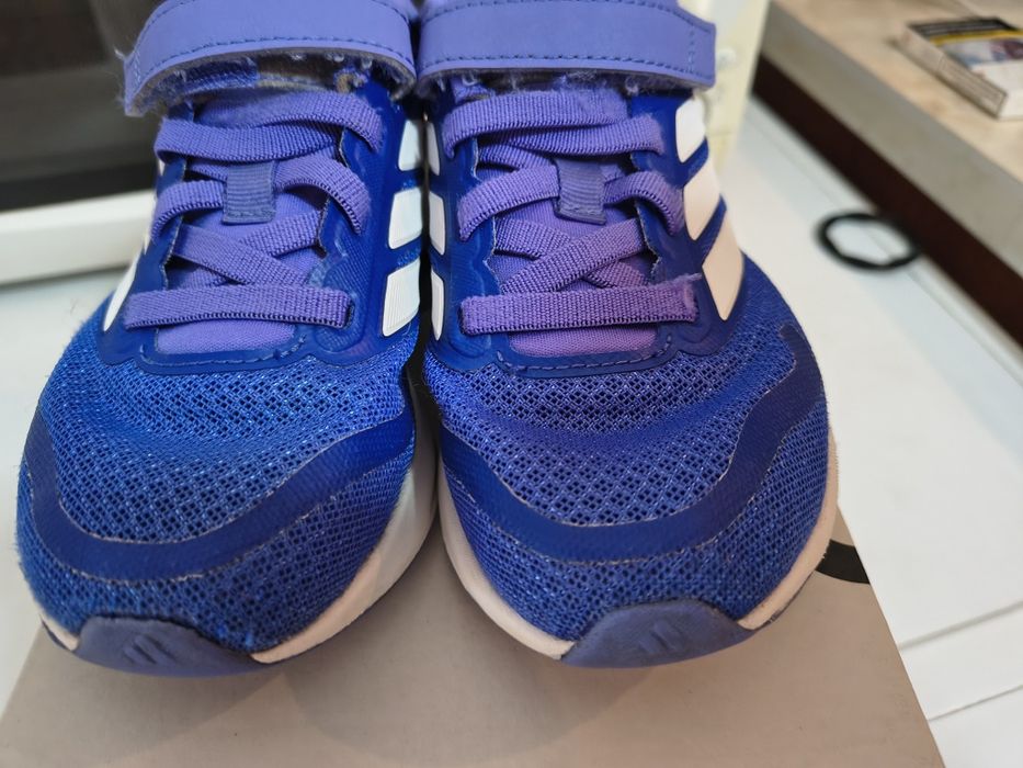 Маратонки Адидас 29