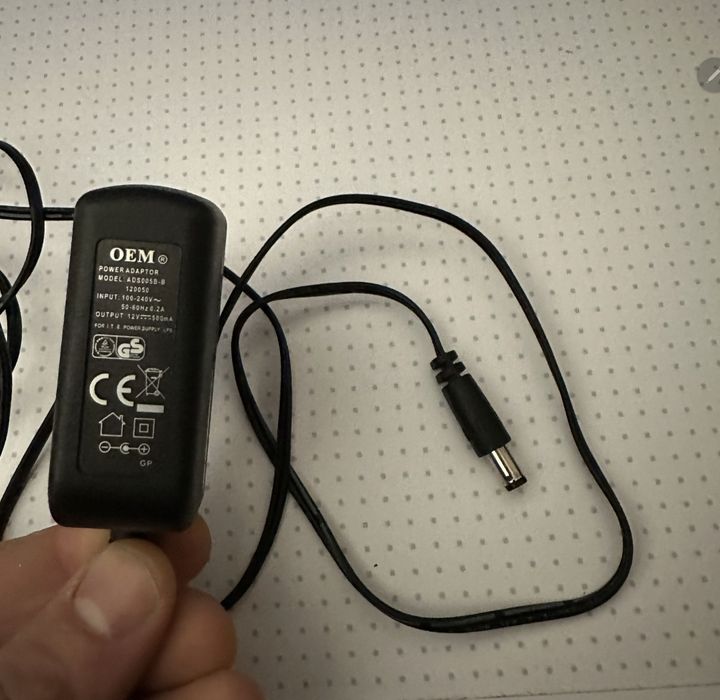 Alimentator/ incarcator 240Vca/12Vcc 500mA