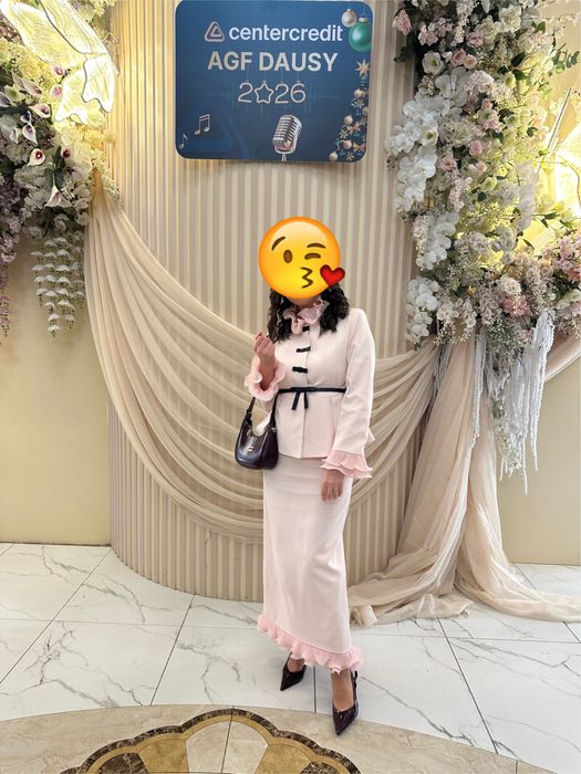 Женская одежа костюм