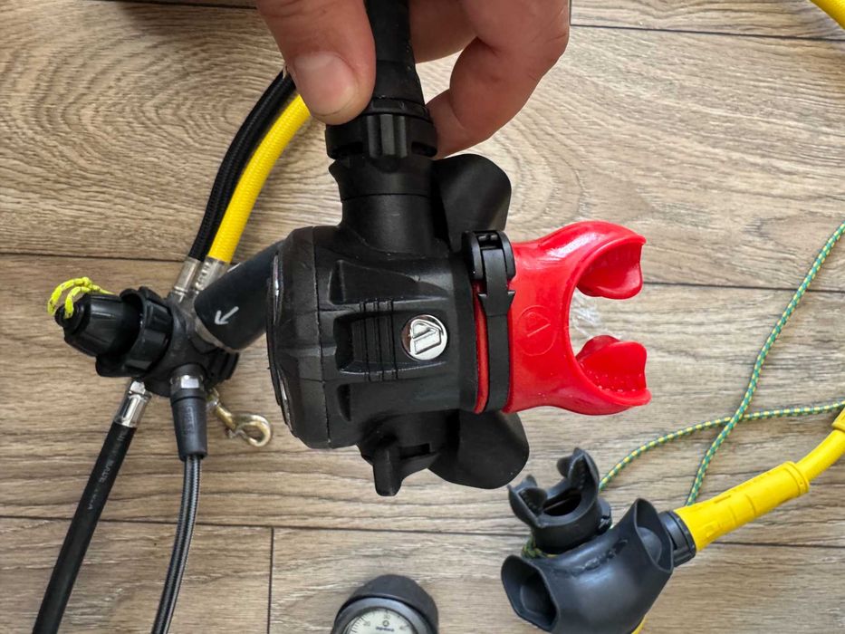 Водолазно оборудование Apeks Flight +Suunto HelO2 +Suunto Transmitter