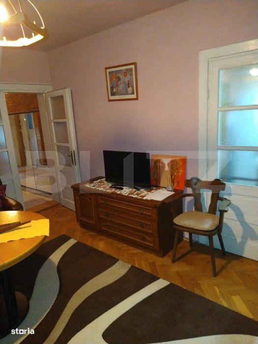 Casa individuala de inchiriat, cu 5 camere, 250 mp, zona Cetate