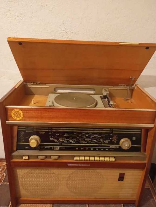 Радио грамофон Rigonda