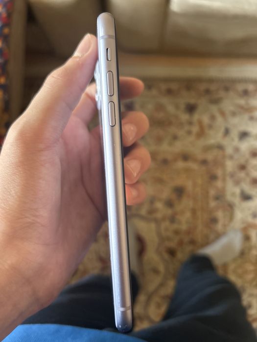 Айфон 11 128 гб.