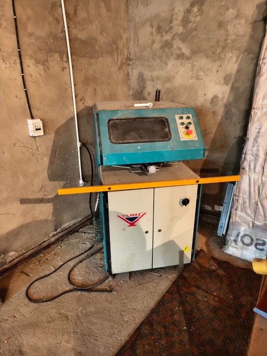 Продам станки для производста пластиковых окон.