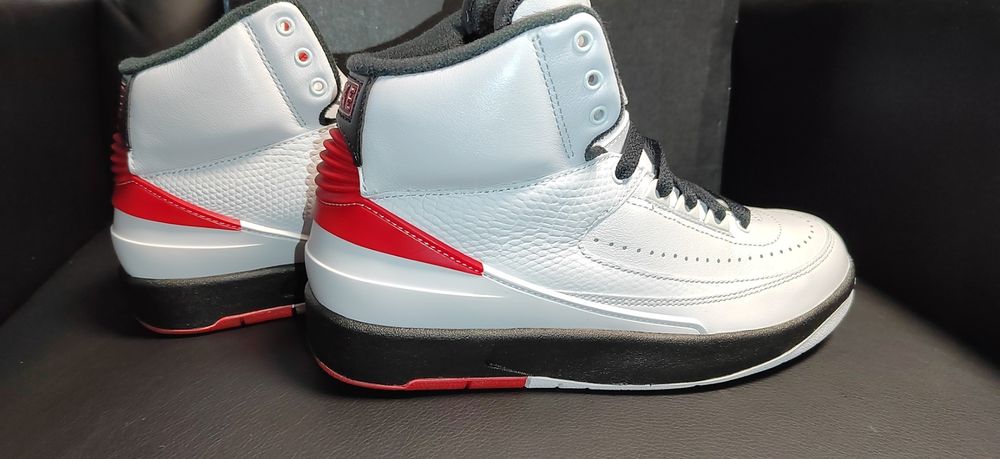 Nike Air Jordan 2 Retro, номер 38,5