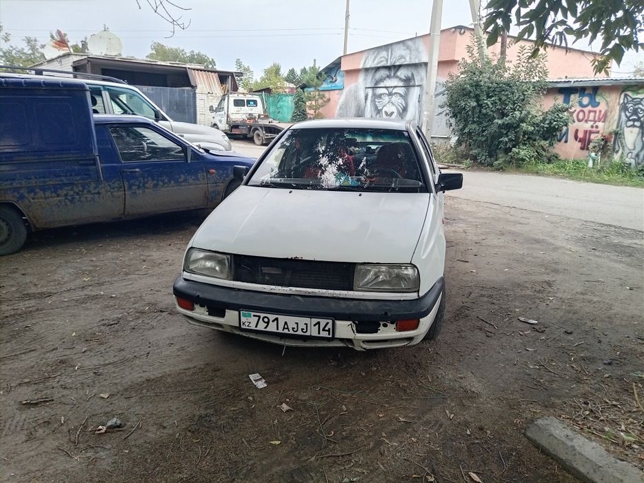 Продам машыну фольцваген венто
