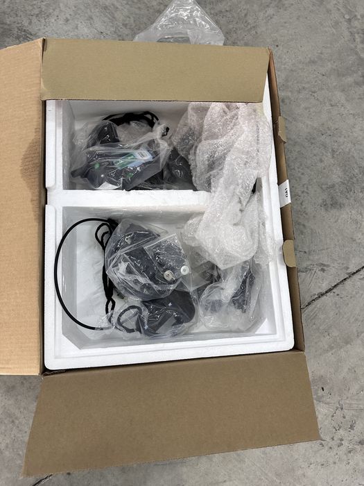 Даводчики BYD  1 шт