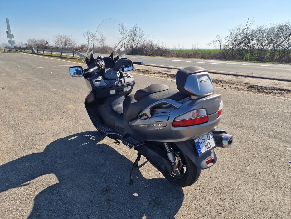Vând Suzuki Burgman an650 28000km executiv