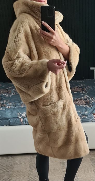 Продам шубу норковую