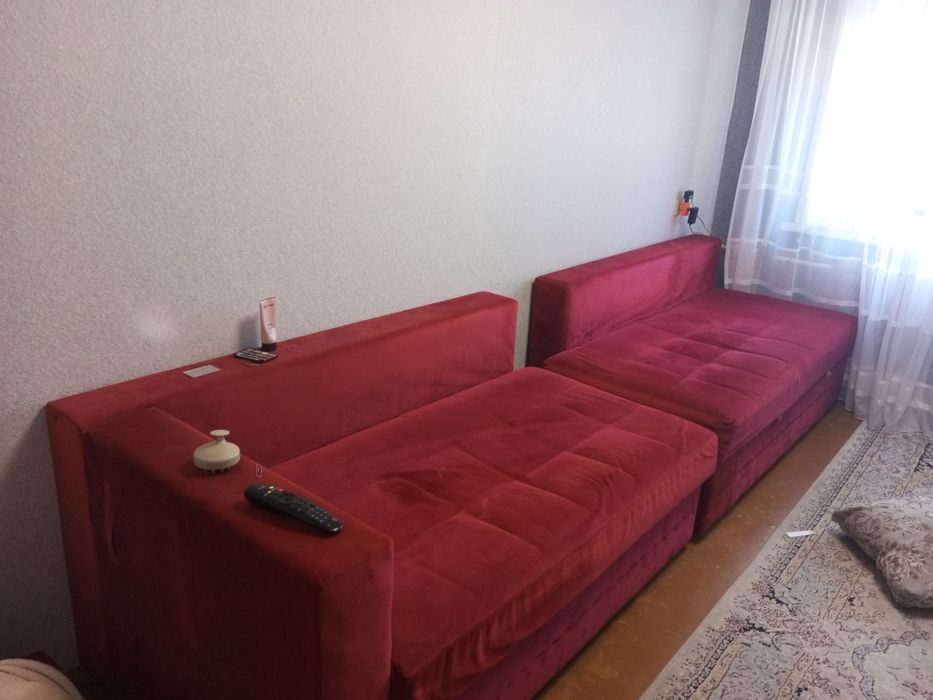 Мягкий уголок диван