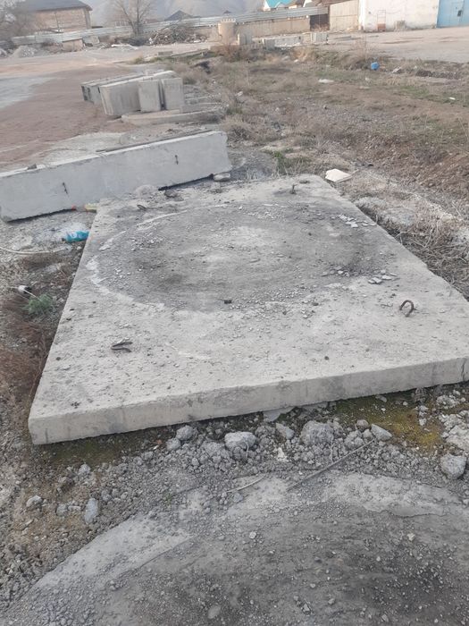 Плита бетонная стройматериал