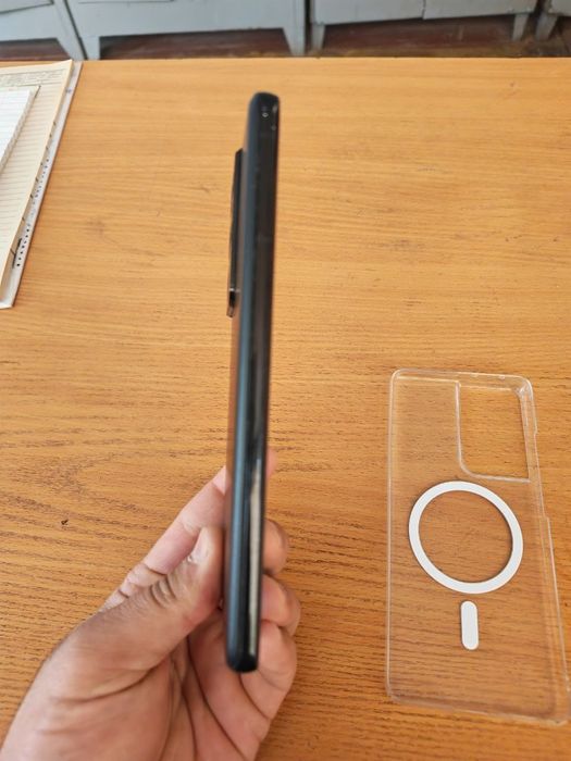 Samsung s21 Ultra  srchno  sotiladi