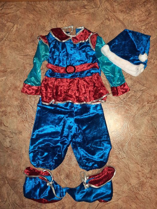 Продам новогодний костюм