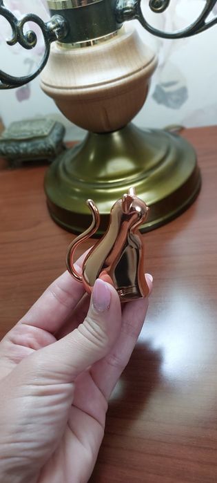 Поставка за пръстени Коте "Umbra"