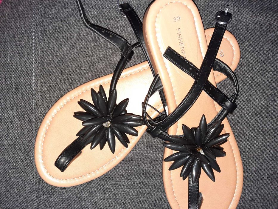 Sandale negre cu floare noi masura 39