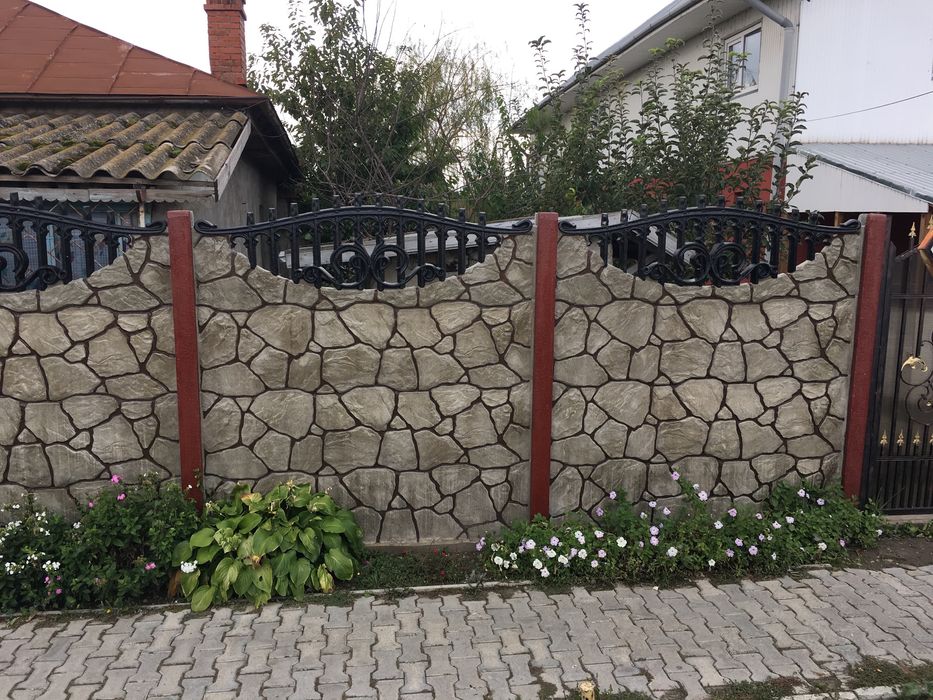 Placi de gard beton