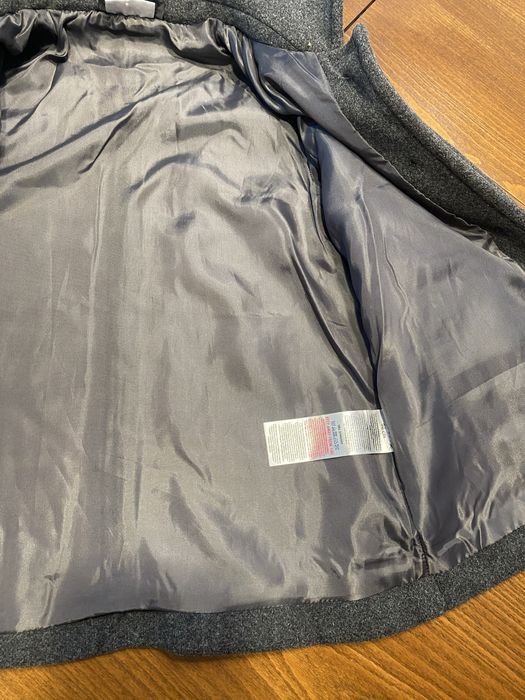 Палто в сиво за малка госпожица