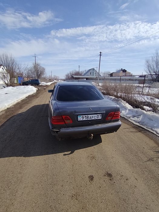 Продам Мерседес 210