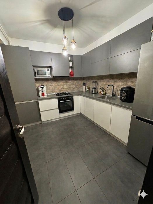 PROPRIETAR | Apartament 3 camere (potențial 4) cu Terasă 17mp | Otopeni - Parcul 1 Mai