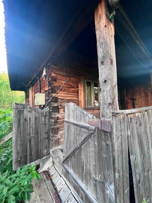 Vand casa traditionala din lemn, pentru relocare, peste 100 ani, 6000 euro neg.