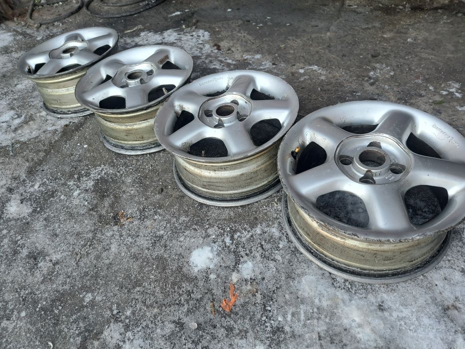 титанки р14  4/100 Passat golf