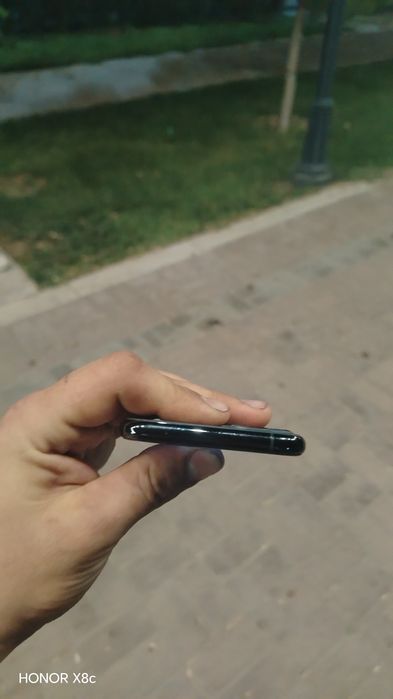 Iphone 11 pro sotiladi