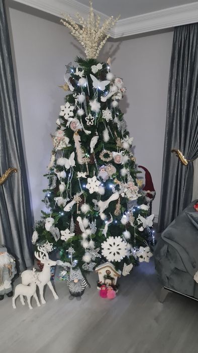 Vând brad artificial