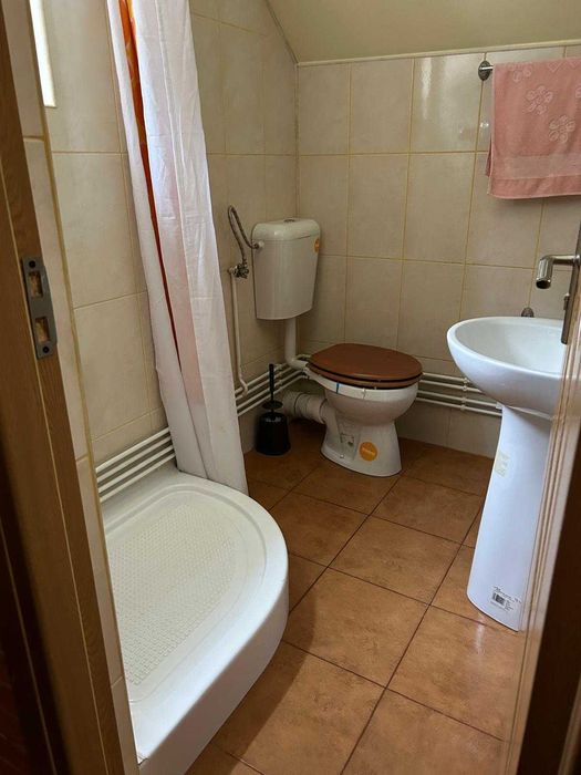 vand cabana in statiunea M.Baisorii