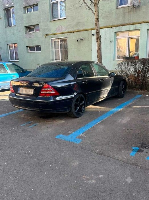 MERCEDES-BENZ C-Class 2006 — imagine 3