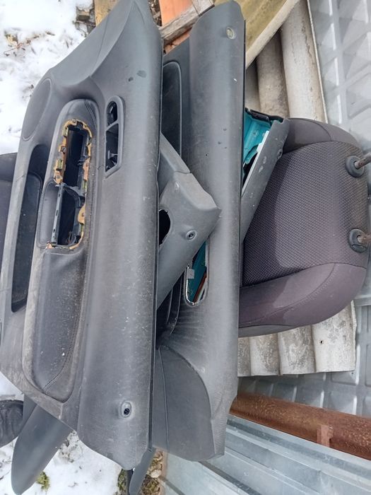 Vând injectoare golf 4 1,9 alh  și drujbă