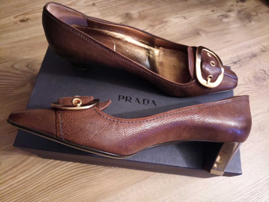 Prada pantofi  noi