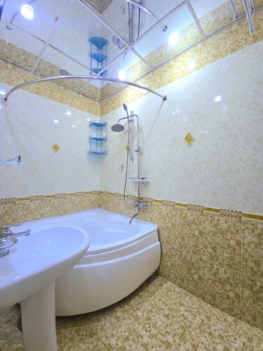 Срочно продаётся 3х заходи живи вдоль дороги!