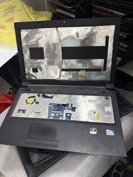 Корпус ноутбука Lenovo b570!