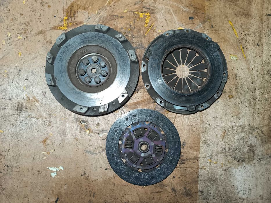 Комплект сцепления Mitsubishi Galant 8 6A13 2.5 Маховик 7-болт корзина