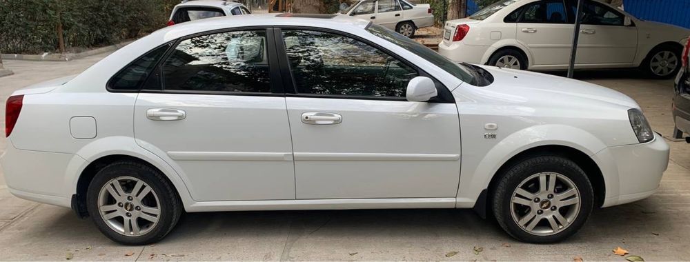 Lacetti 1,8 автомат 3 позиция